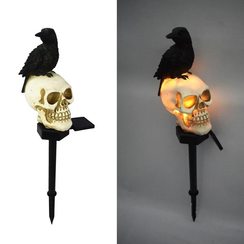 Solar Skull & Crow Garden Stake Light – Halloween Decoration