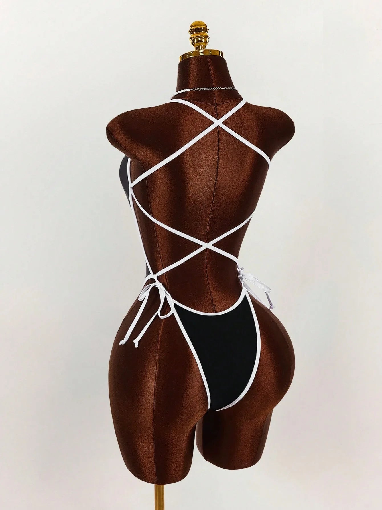 Sexy Black White Contrast Sleeveless Bodysuit Women For Summer Street Fashion And Party