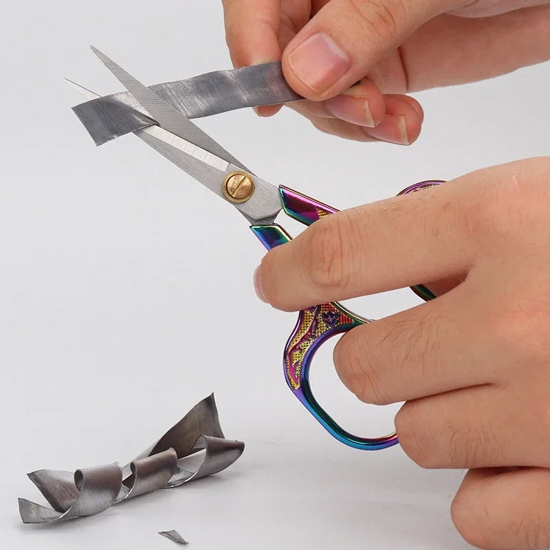 Vintage-Style Stainless Steel Sewing & Thread Scissors