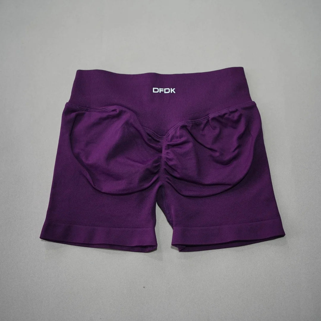 High-Waisted Yoga Shorts for Women – Slim Fit, Hip-Lifting Activewear