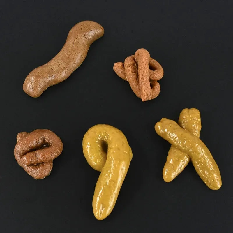 Realistic Fake Poop Prank Toy – Soft Plastic Gag Gift for April Fools, Halloween & Party Jokes, 17cm/6.69inch