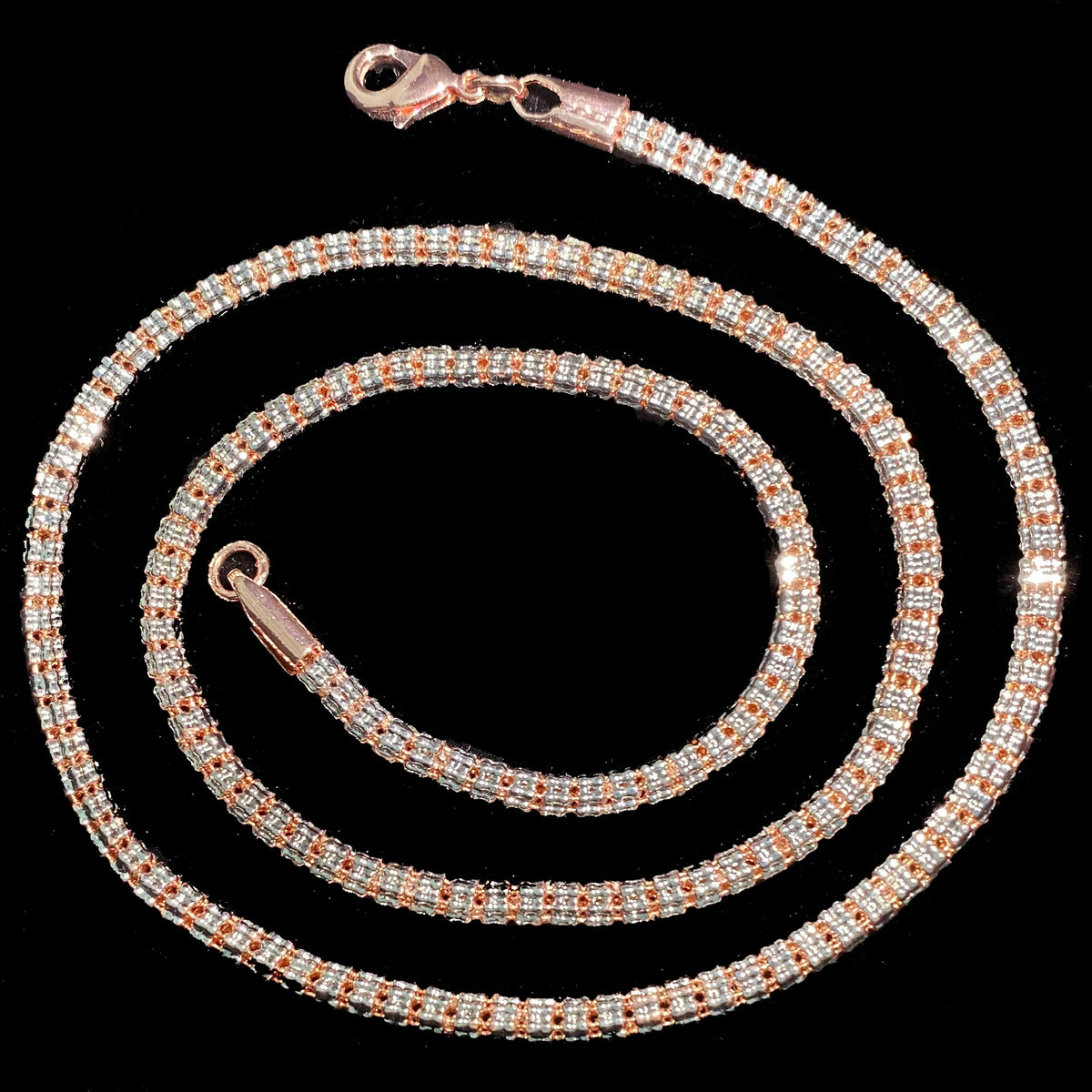 Textured Round-Link Chain Necklace
