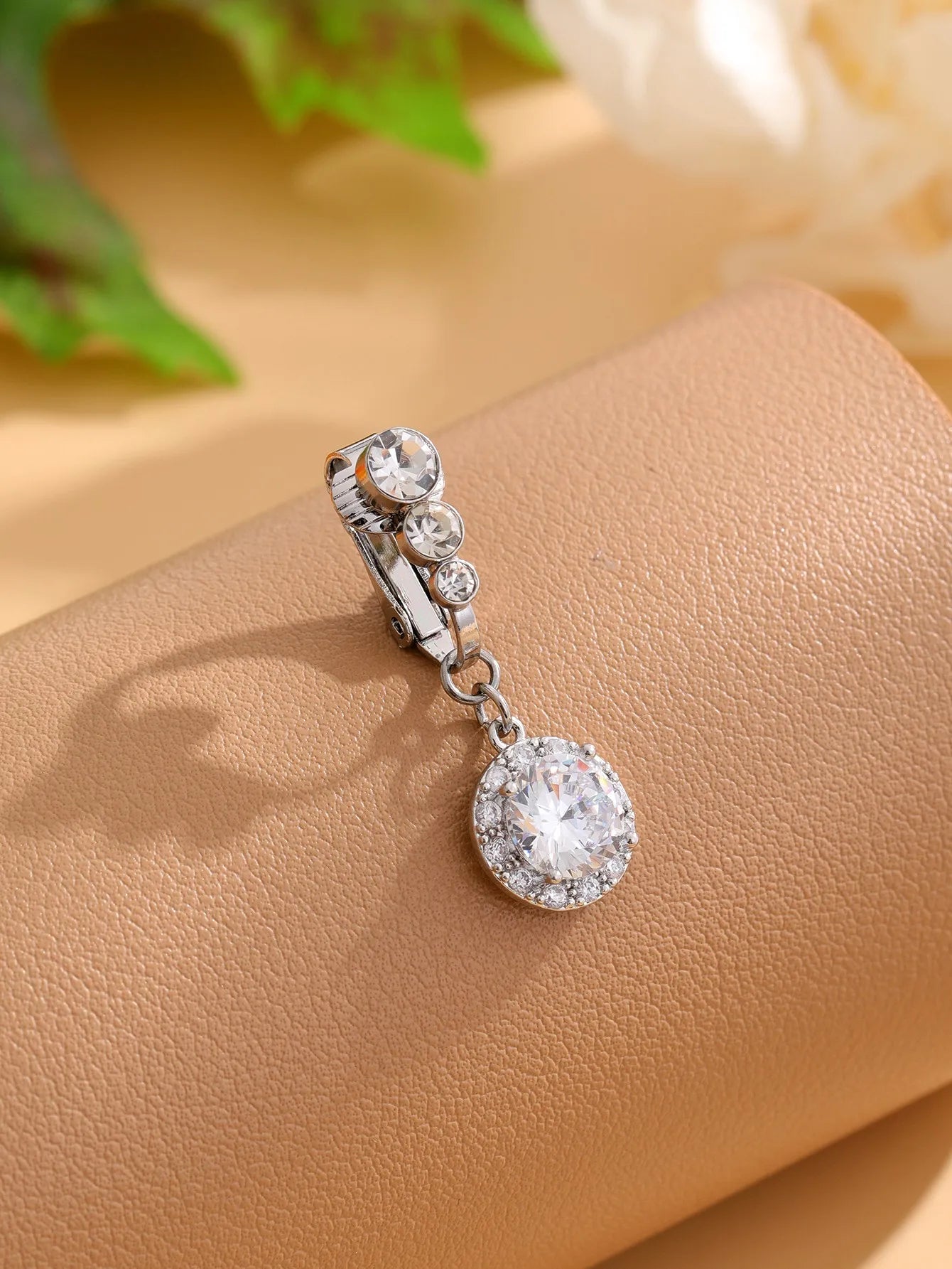 Long Dangled Flower Crystals Belly Button Rings Sexy Curved Navel Piercing for Women Girls 5 Zircons Belly body Jewelry 1 Piece