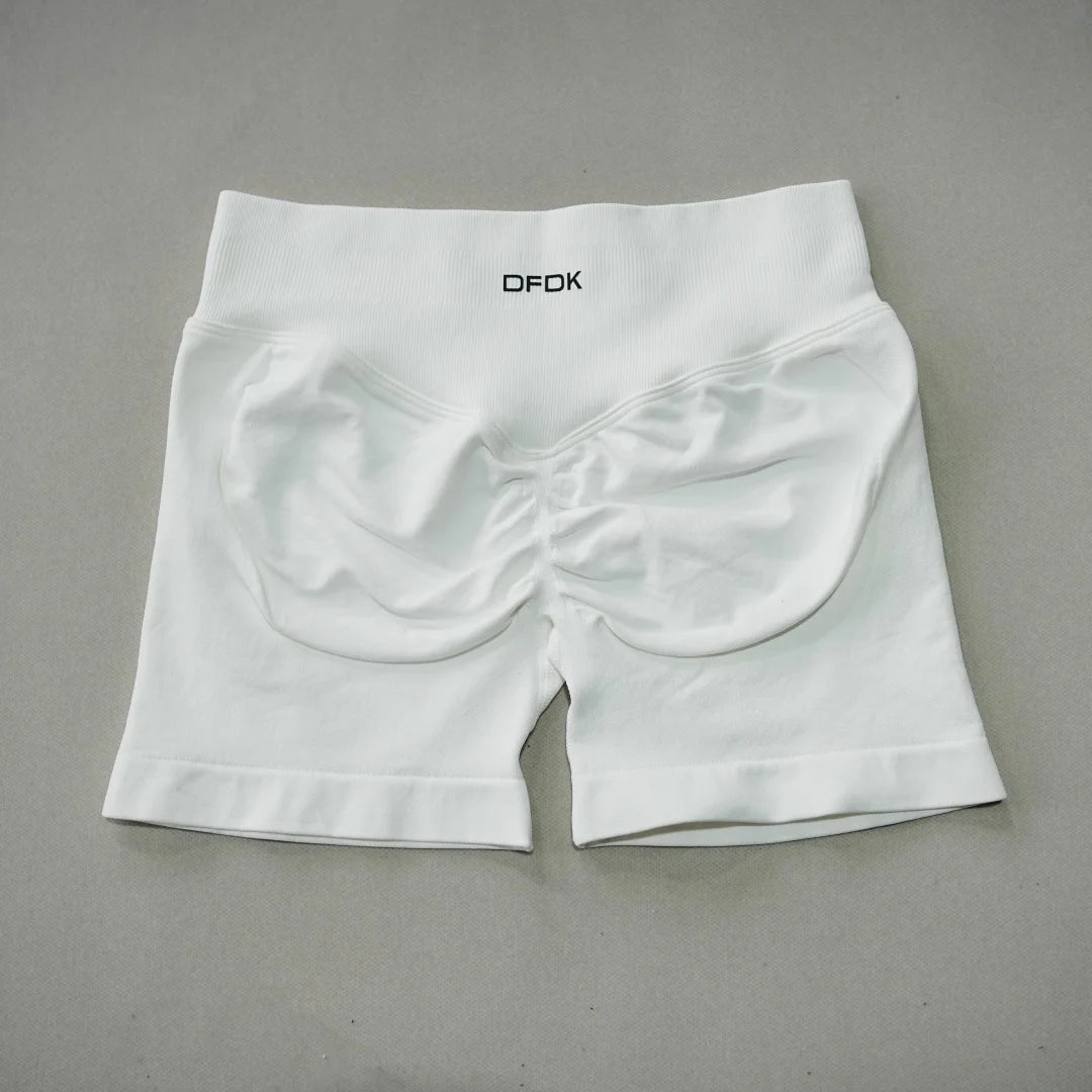 High-Waisted Yoga Shorts for Women – Slim Fit, Hip-Lifting Activewear