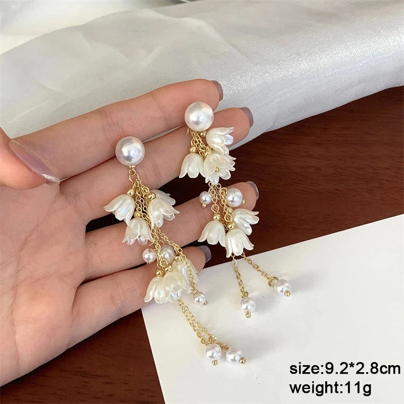 Pure White Women's Dangle Earrings Blooming Flower Acrylic Enamel Butterfly Imitation Pearl Heart Hanging Earrings Elegant Brinc