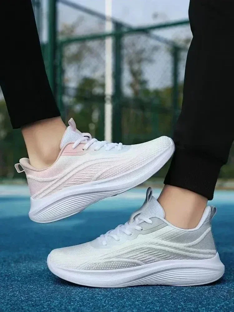 Lässige Laufschuhe Sommer-Mode rutschfeste Wander-Mesh atmungsaktive Sportschuhe Tennis Damen Trend Damen-Sneaker Paar