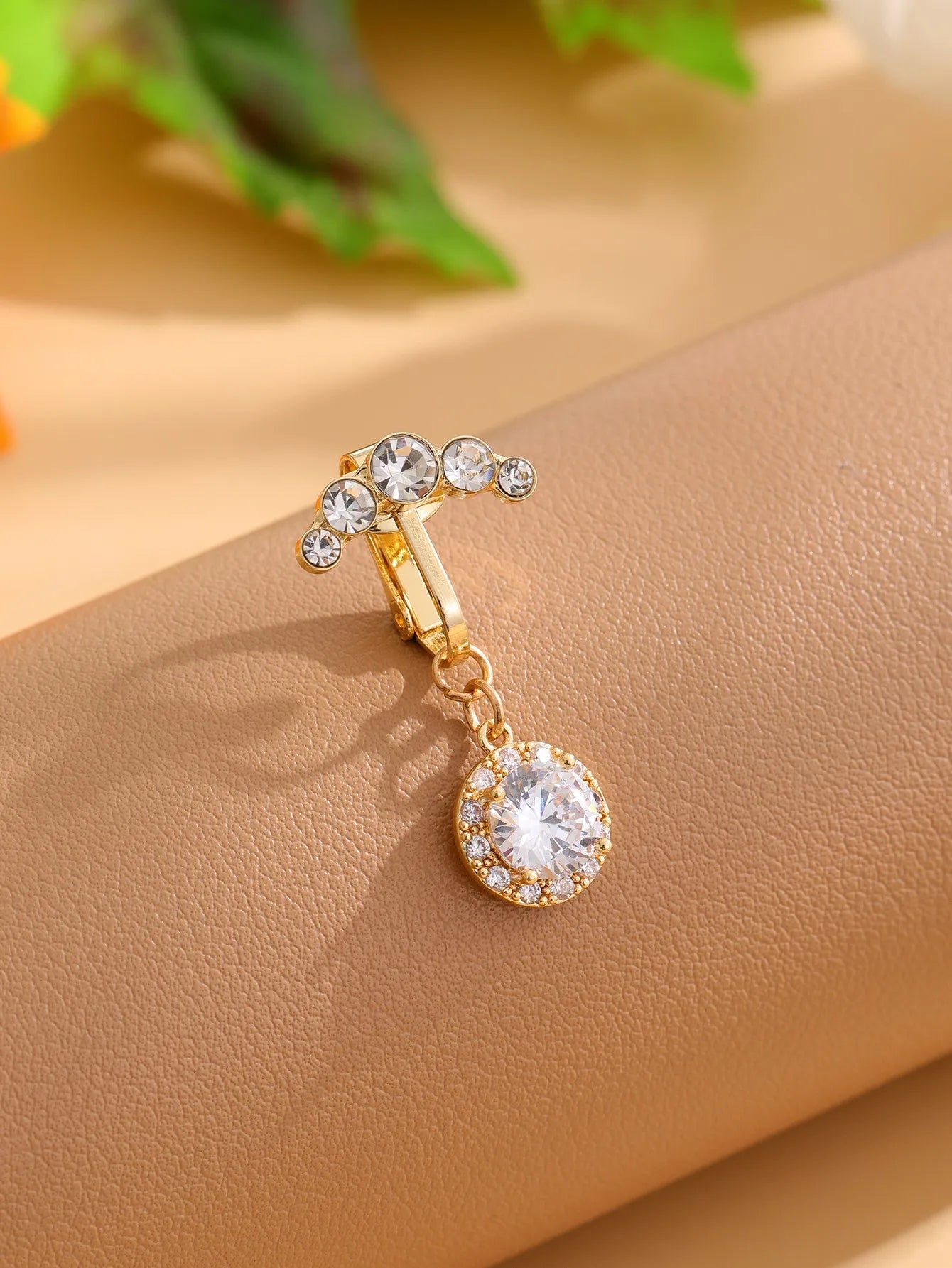 Long Dangled Flower Crystals Belly Button Rings Sexy Curved Navel Piercing for Women Girls 5 Zircons Belly body Jewelry 1 Piece