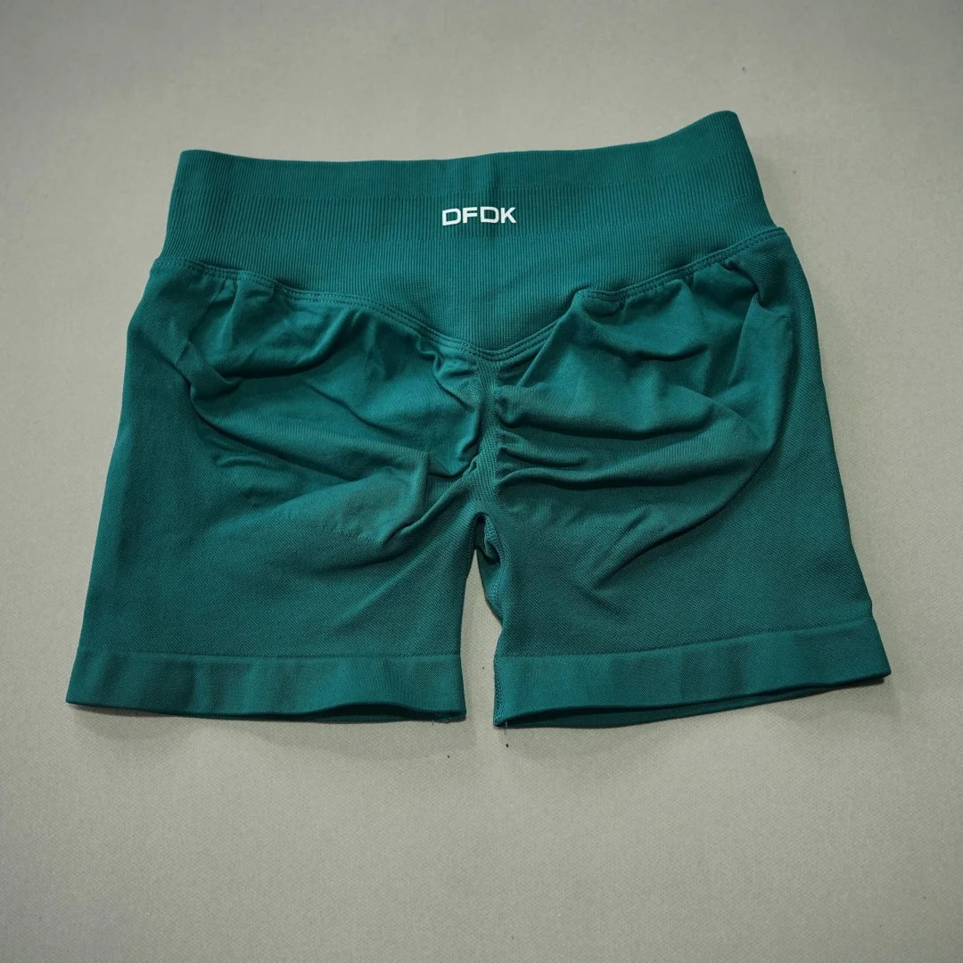 High-Waisted Yoga Shorts for Women – Slim Fit, Hip-Lifting Activewear
