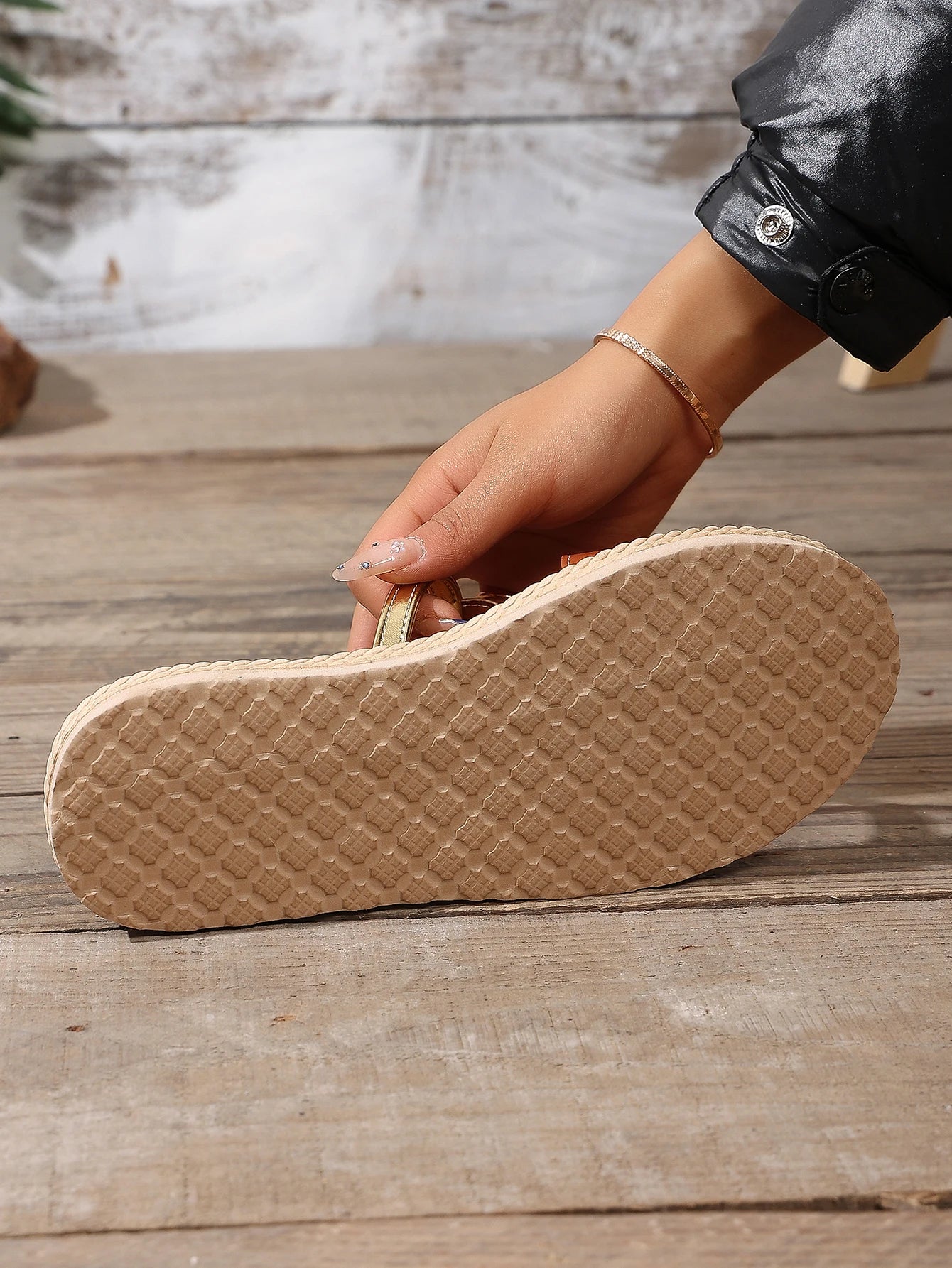 Women's Summer Flat Sandals with Open Toe Slip Sleeves, Casual Beach Shoes and Daily Shoes, Women's Non-Slip Lightweight Sandals