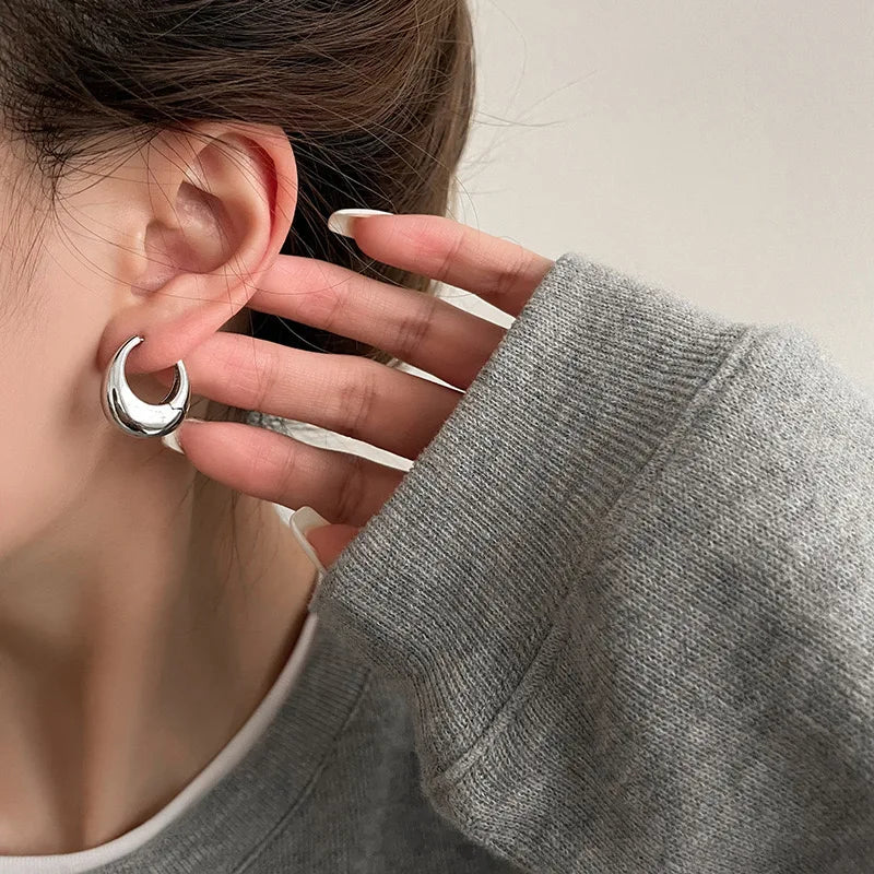 Sculpted Chunky Hoop Earrings in Polished Metal Finishes