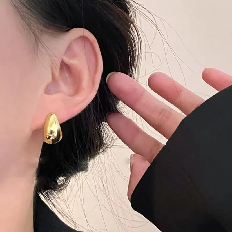 Polished Chunky Hoop Earrings – Gold or Silver Tone