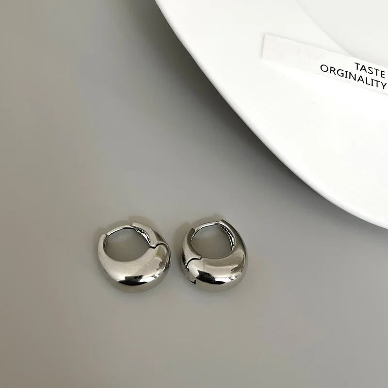 Sculpted Chunky Hoop Earrings in Polished Metal Finishes