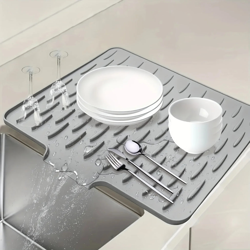Kitchen Dish Drying Mat with Drainage Design