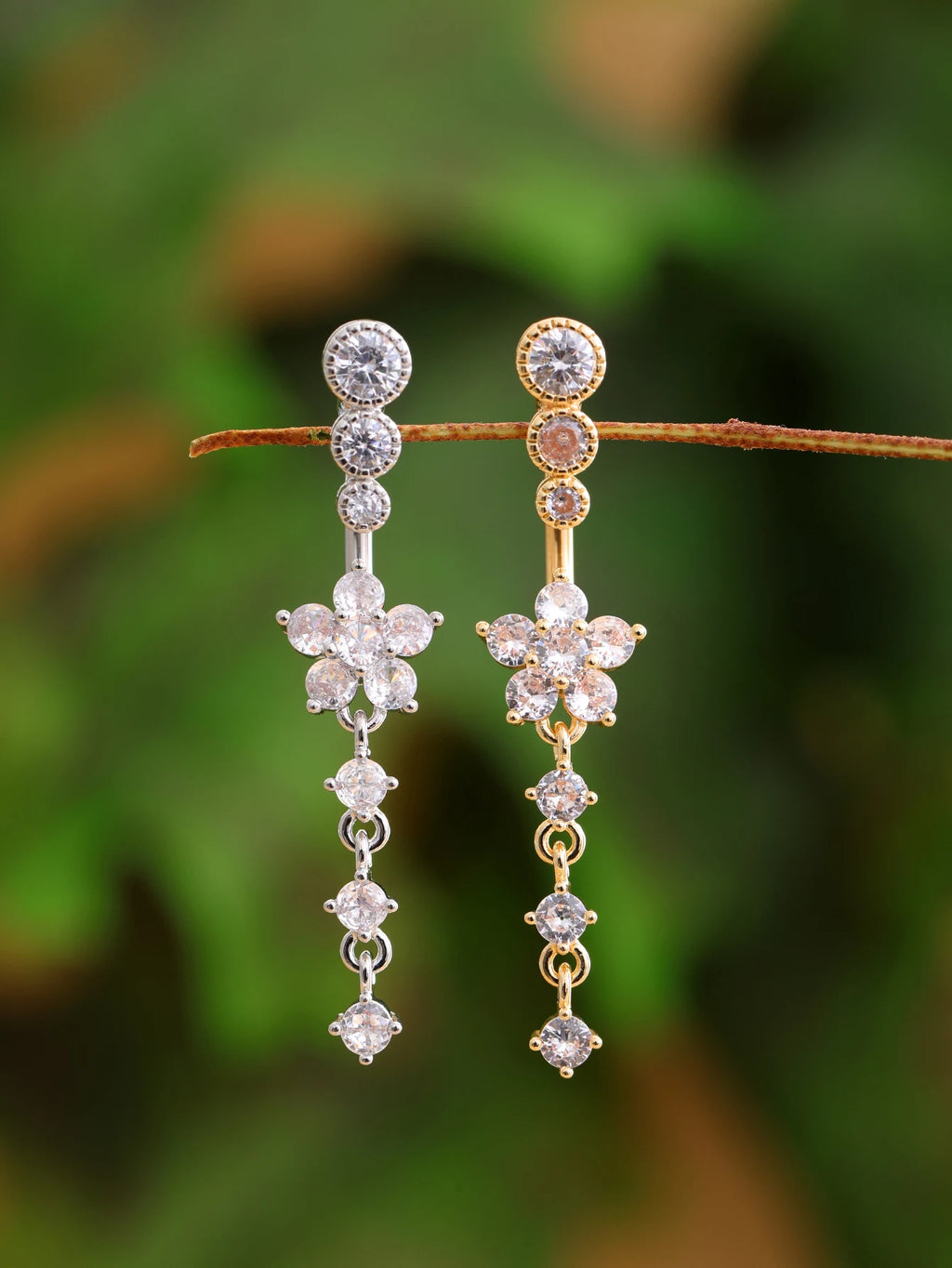 Long Dangled Flower Crystals Belly Button Rings Sexy Curved Navel Piercing for Women Girls 5 Zircons Belly body Jewelry 1 Piece