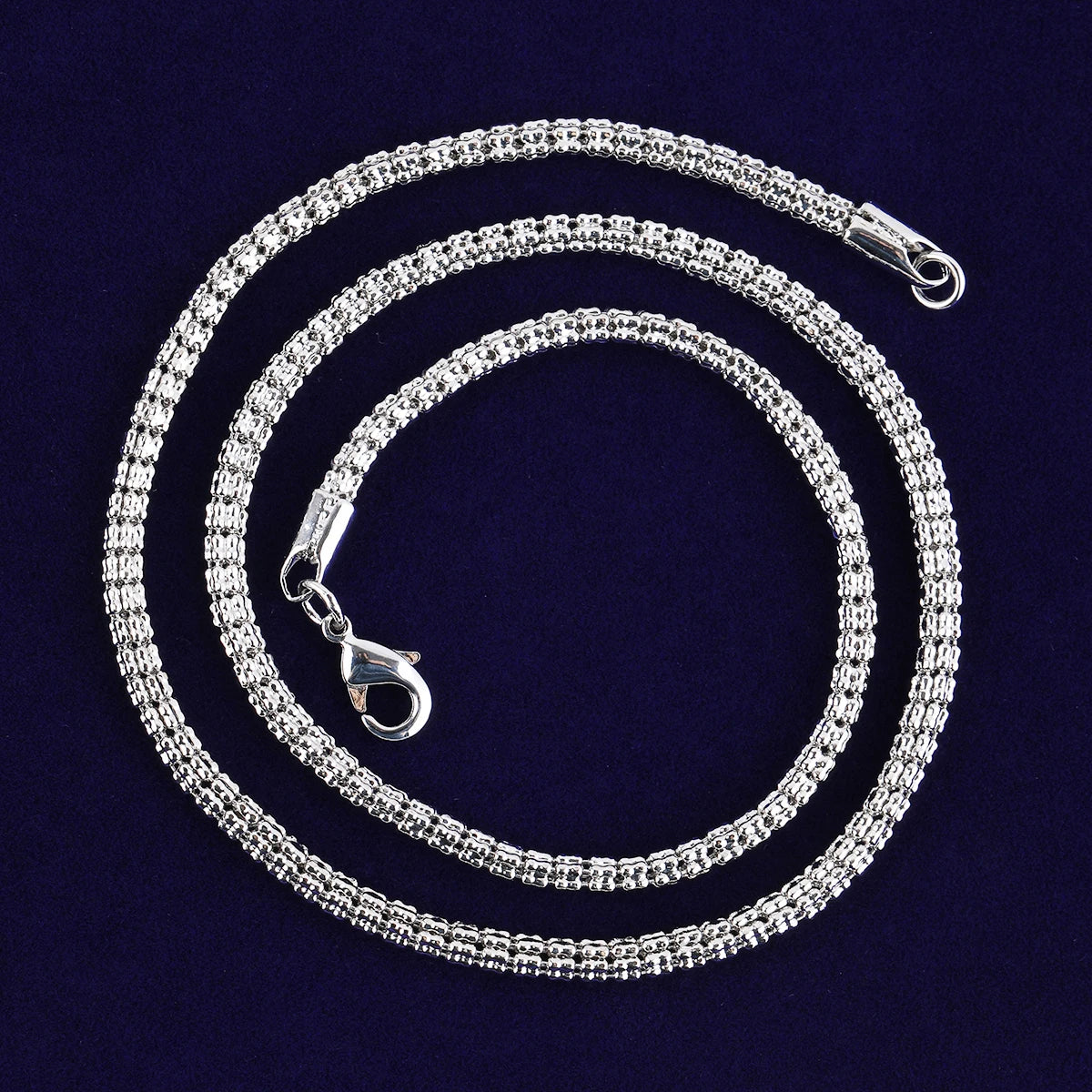 Textured Round-Link Chain Necklace
