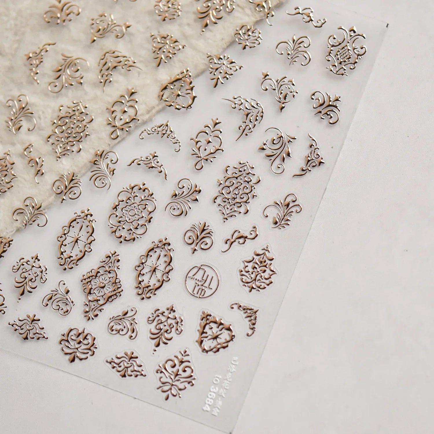 5D Luxury Nail Art Stickers – Gold Gemstone & Courtly Pattern Manicure Decals