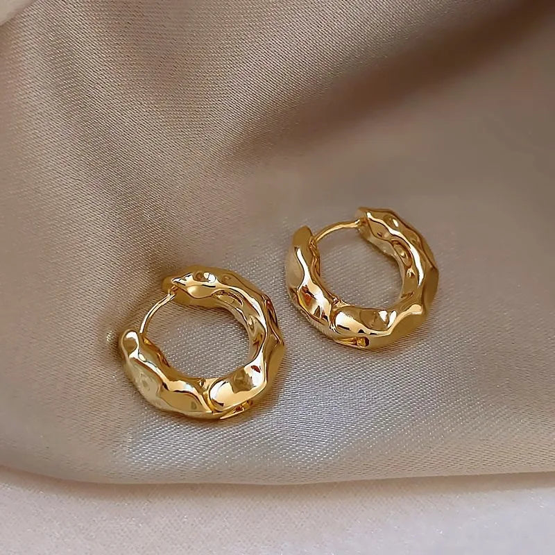 Sculpted Chunky Hoop Earrings in Polished Metal Finishes
