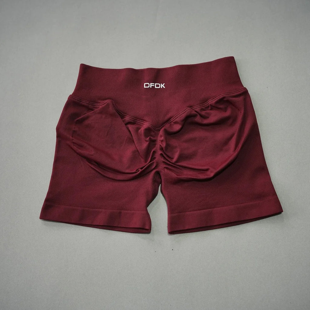 High-Waisted Yoga Shorts for Women – Slim Fit, Hip-Lifting Activewear