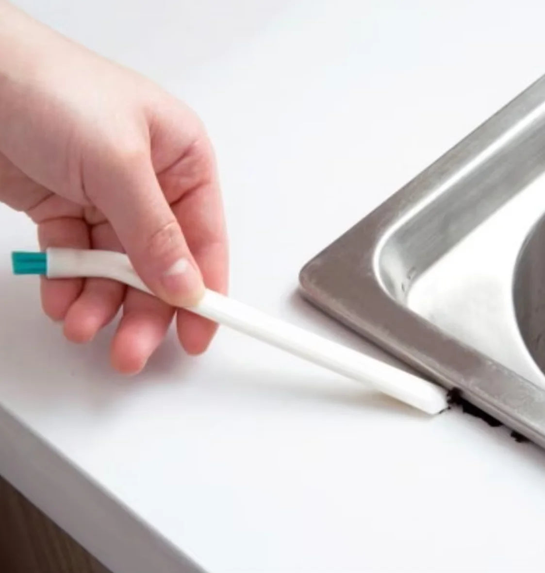 Mini Crevice Cleaning Brushes – 2-Piece Set