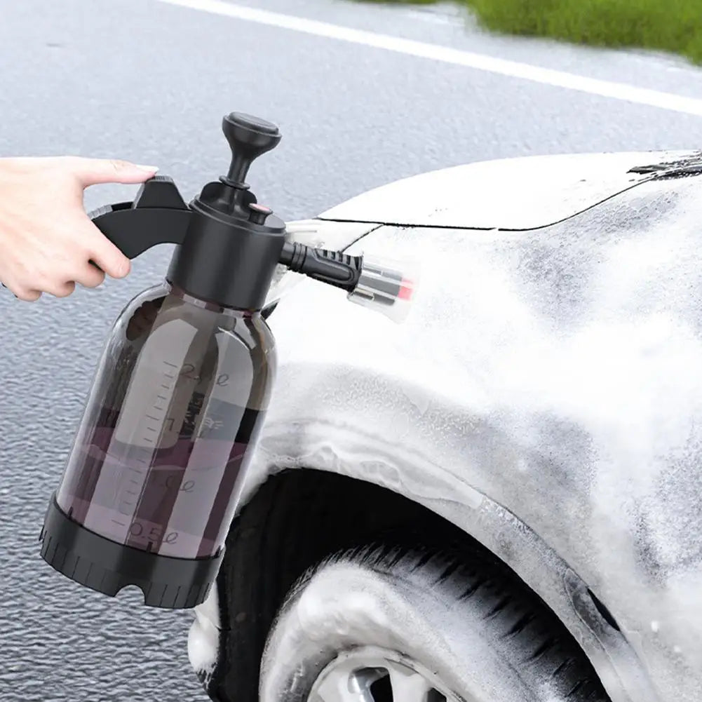 Hand-Pump Foam Sprayer – 2-Liter Tank