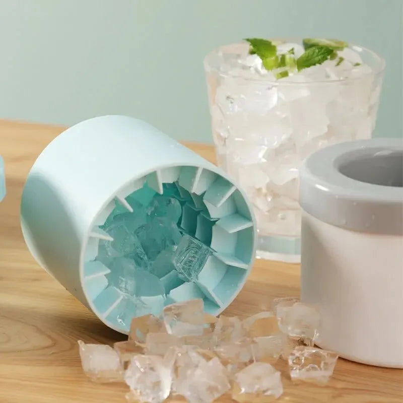 Silicone Round Ice Cube Mold – Cylindrical Ice Bucket Maker, Fast-Cooling 1.3cm(0.5 in) Mini Cubes for Cocktails, Whiskey & Bar Drinks
