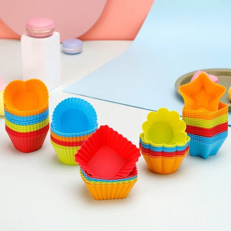 Reusable Silicone Cupcake Liners – 6 or 12 Pieces, Four Shapes