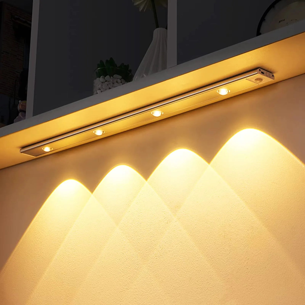 USB-Rechargeable Motion Sensor LED Cabinet Light