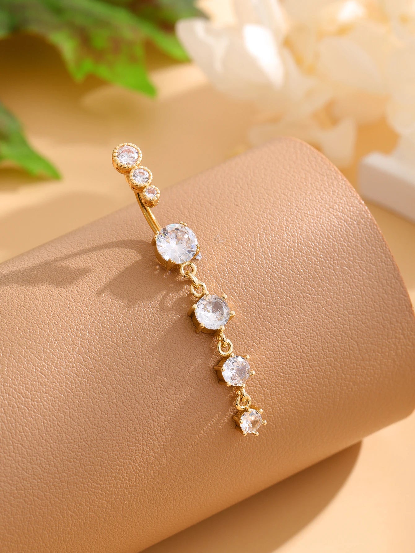 Long Dangled Flower Crystals Belly Button Rings Sexy Curved Navel Piercing for Women Girls 5 Zircons Belly body Jewelry 1 Piece