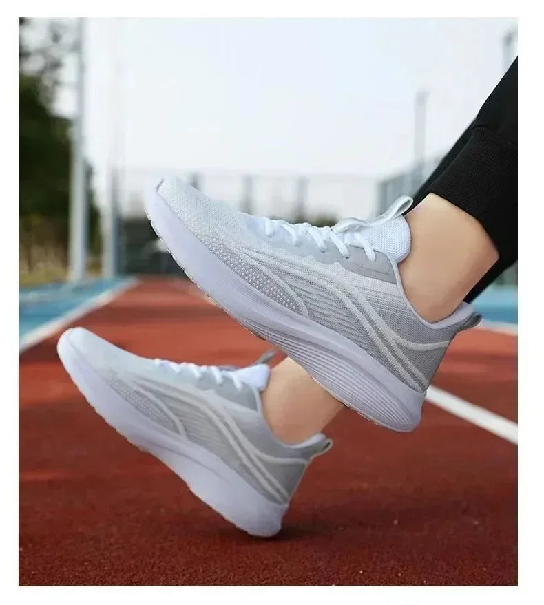 Lässige Laufschuhe Sommer-Mode rutschfeste Wander-Mesh atmungsaktive Sportschuhe Tennis Damen Trend Damen-Sneaker Paar