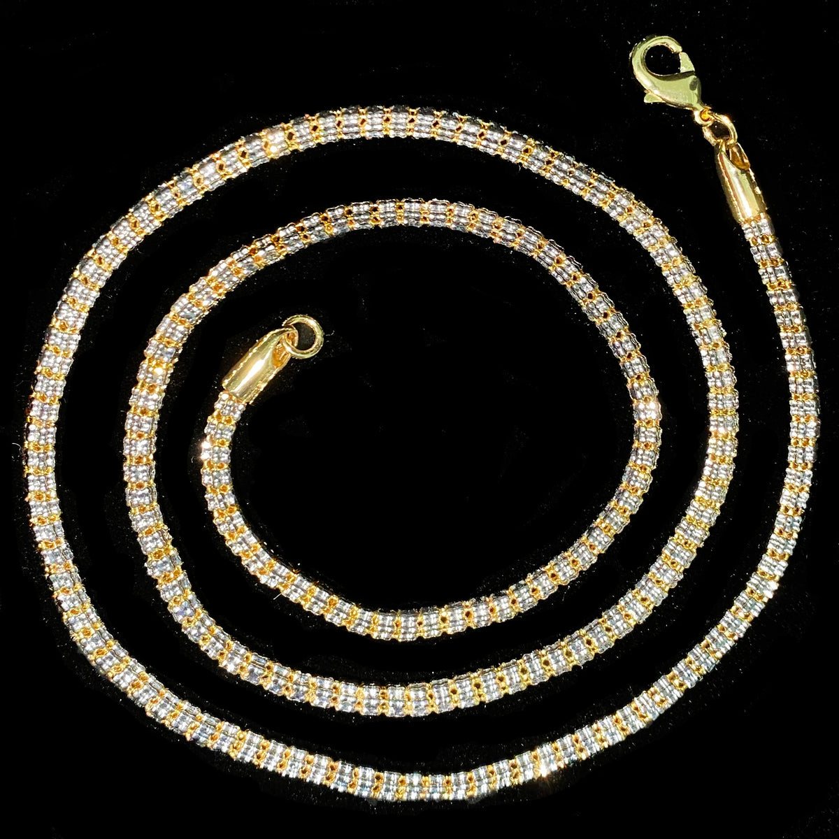 Textured Round-Link Chain Necklace